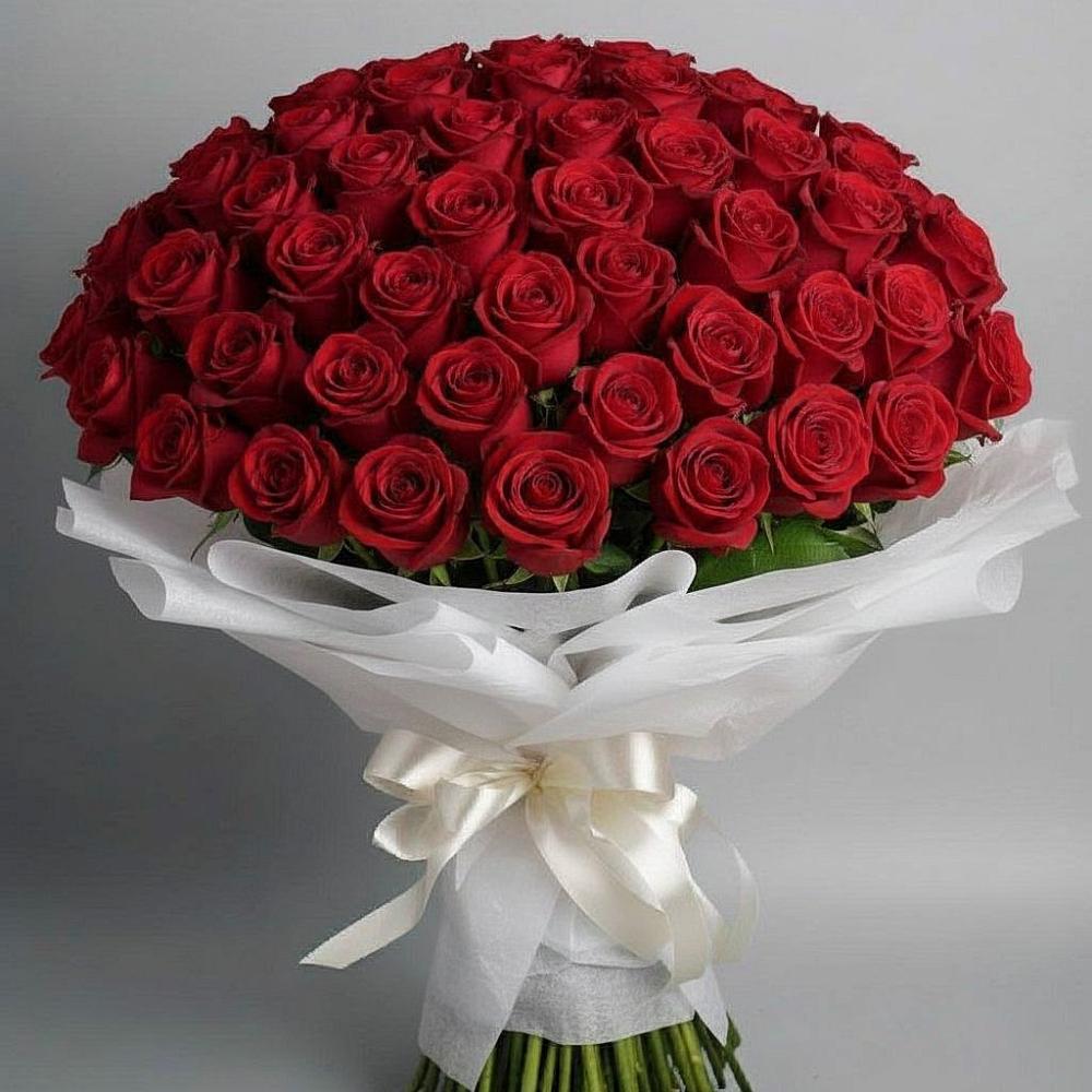 Букет 101 Красная роза Блэк Мэджик в Обнинске