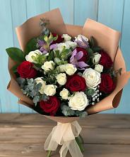 Букет цветов из:  Розы и Альстромерии в Обнинске
