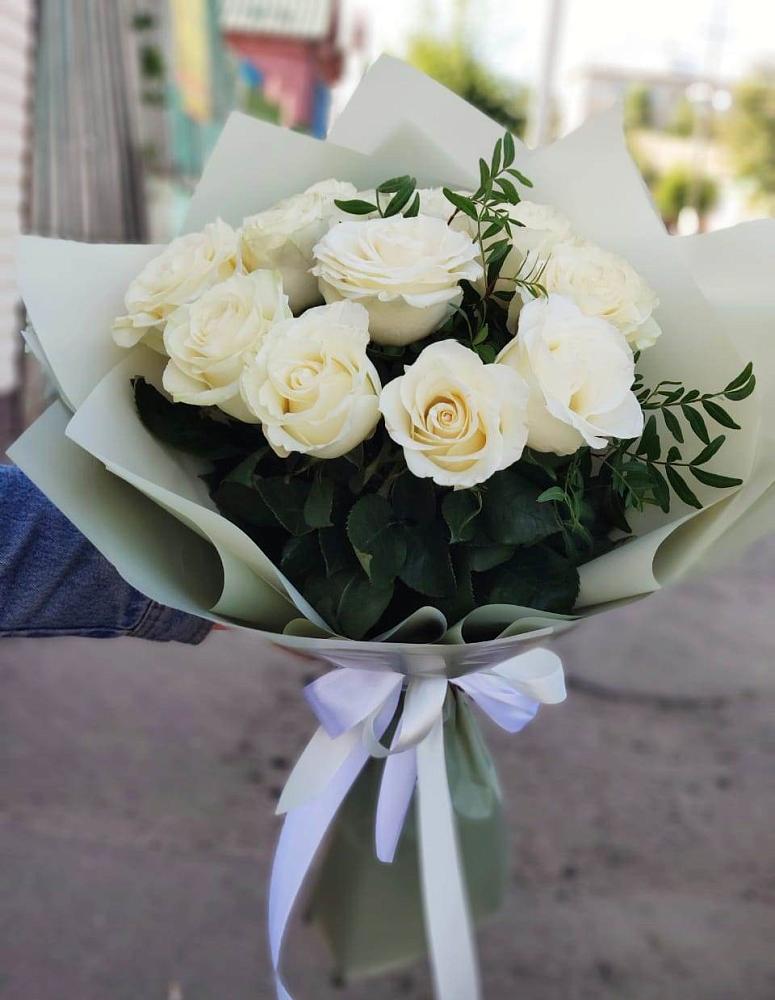 Букет Белые розы Проуд в Обнинске