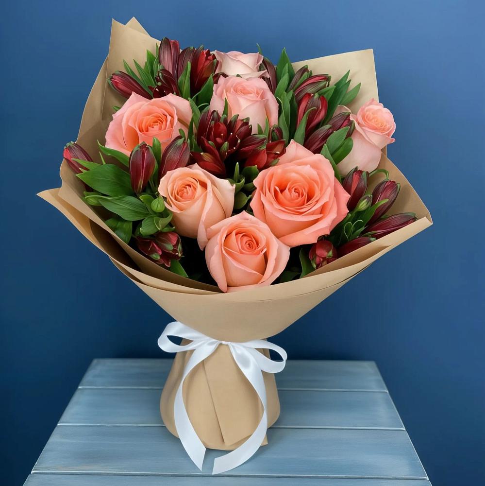 Букет цветов из: Розы и Альстромерии в Обнинске