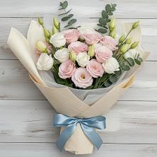 Букет цветов из:  Лизиантусы в Обнинске