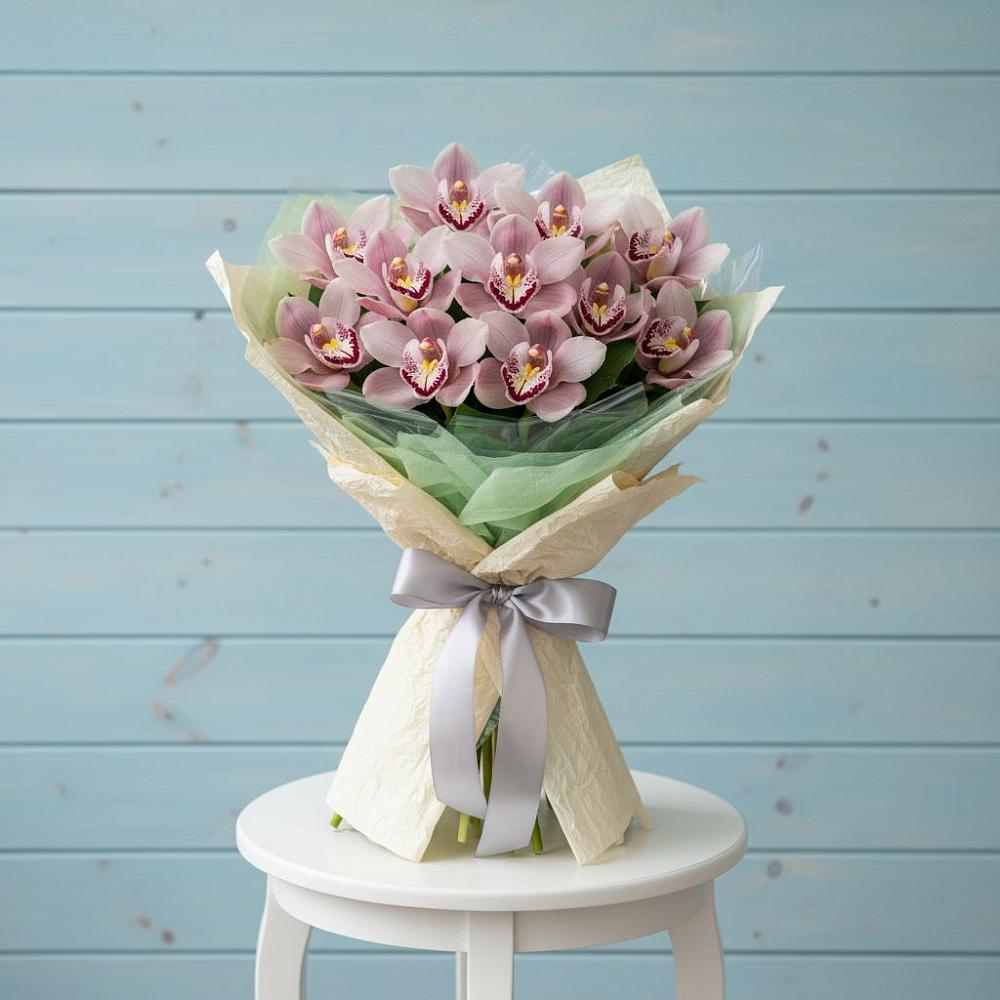 Букет цветов из: Орхидеи и Розы в Обнинске