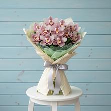 Букет цветов из:  Орхидеи и Розы в Обнинске
