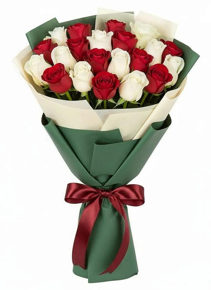 Букет Микс из красных и белых роз в Обнинске
