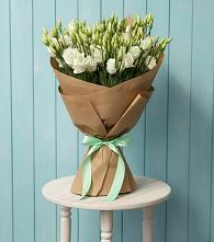 Букет цветов из:  Лизиантусы в Обнинске