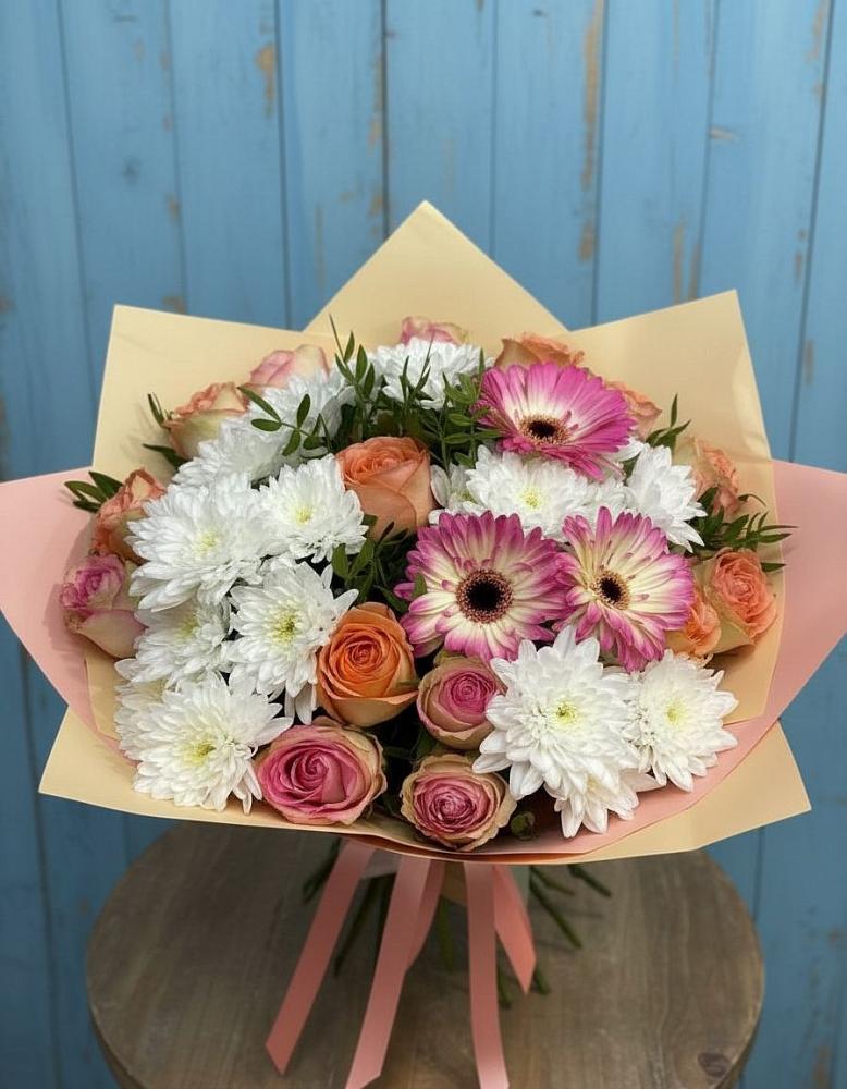 Букет цветов из: Розы, Герберы и Хризантемы в Обнинске