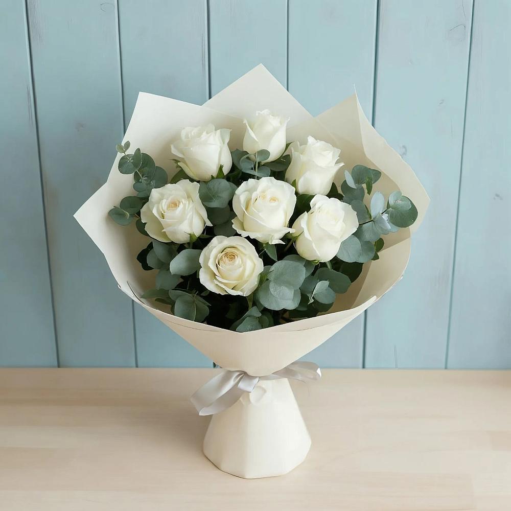 Букет Белые розы в Эвкалипте в Обнинске