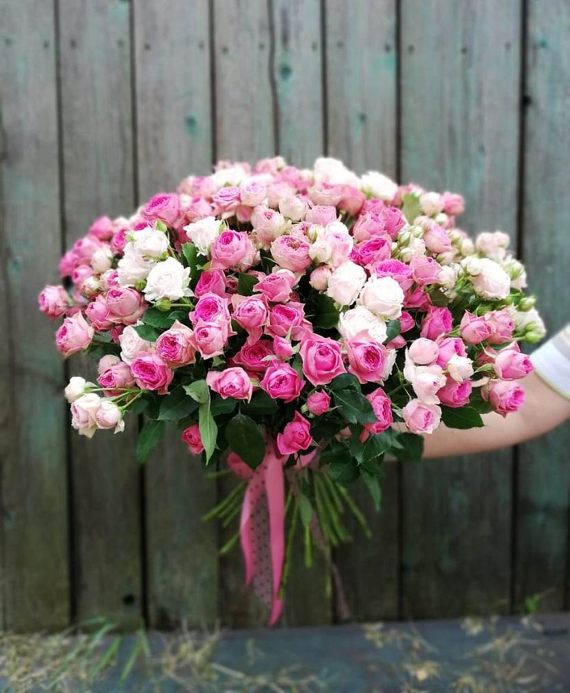 Букет Розовые кустовые розы Натали и Лав Лидия в Обнинске