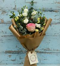 Букет цветов из:  Розы и Лизиантусы в Обнинске