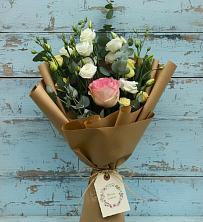 Букет цветов из:  Розы и Лизиантусы в Обнинске