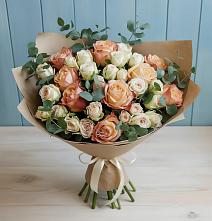 Букет цветов из:  Альстромерии и Розы в Обнинске
